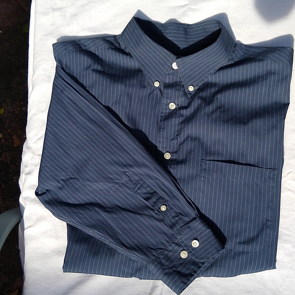 👍 Roundtree and Yorke XL Dress Shirt